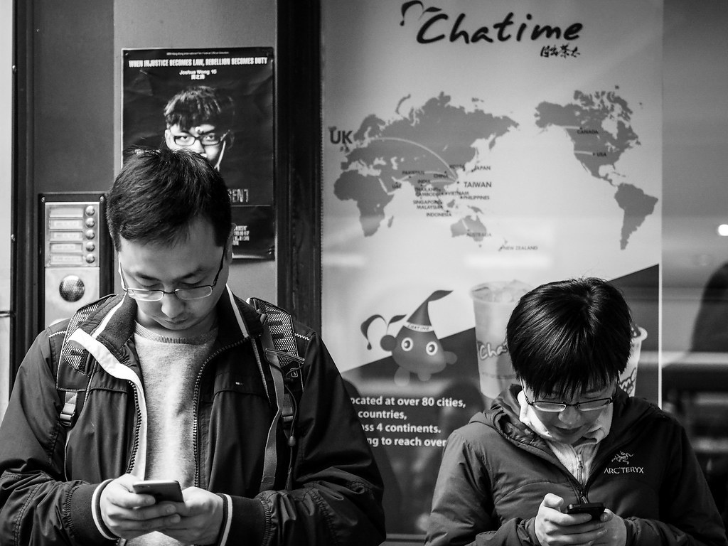 Иллюстрация к материалу «Отправленное сообщение перечитывают»